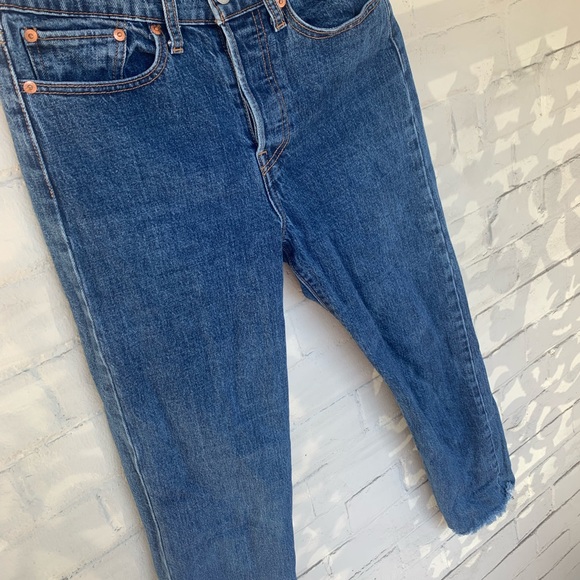 Levi’s dark wash premium denim mum jean - Picture 4 of 5